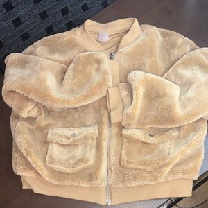 Junior girls Cozy No Boundaries Teddy Faux Fur Zip Jacket in Camel size L 11-13